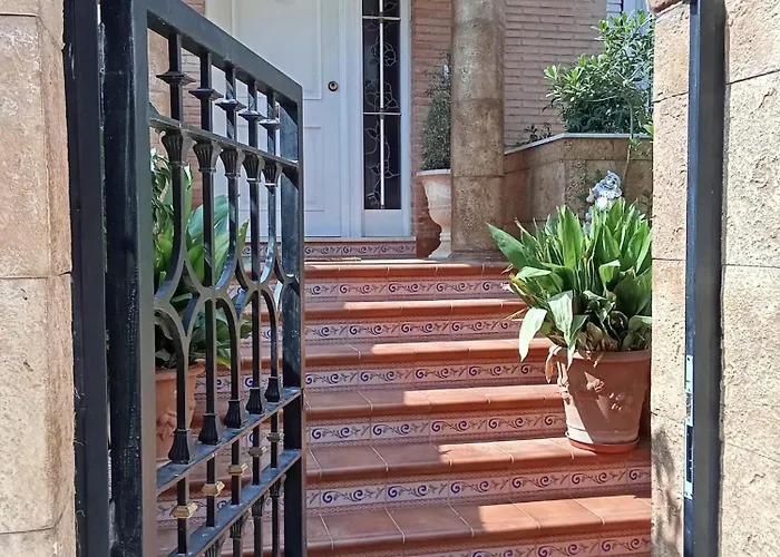 Valencia Casa Rosa Δωμάτια σε οικογενειακή κατοικία *